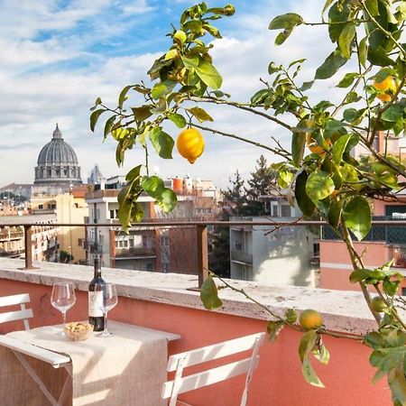 Postcard From St Peter'S Dome Apartment Екстериор снимка
